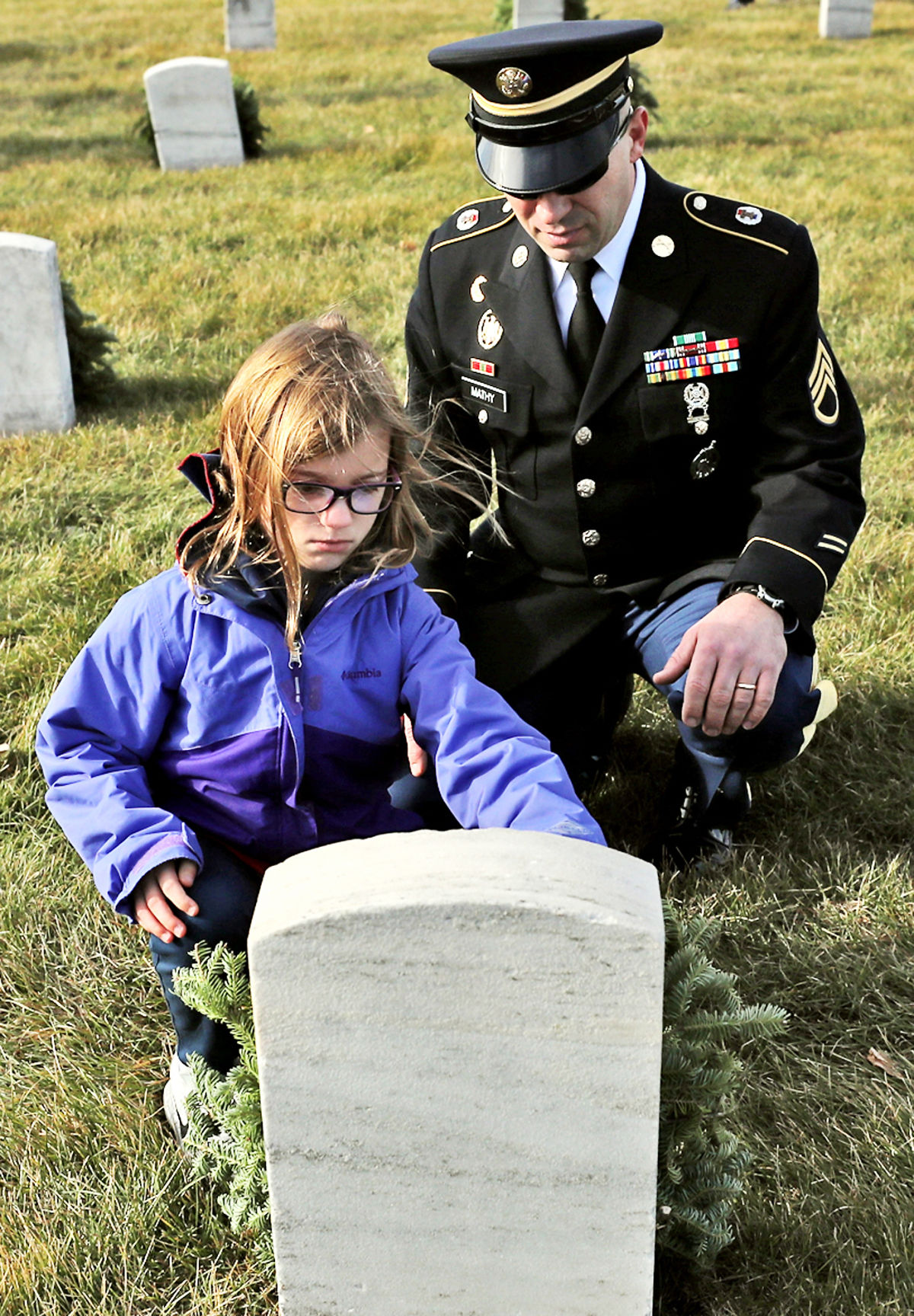 121618_wreaths_across_america006_ac.JPG
